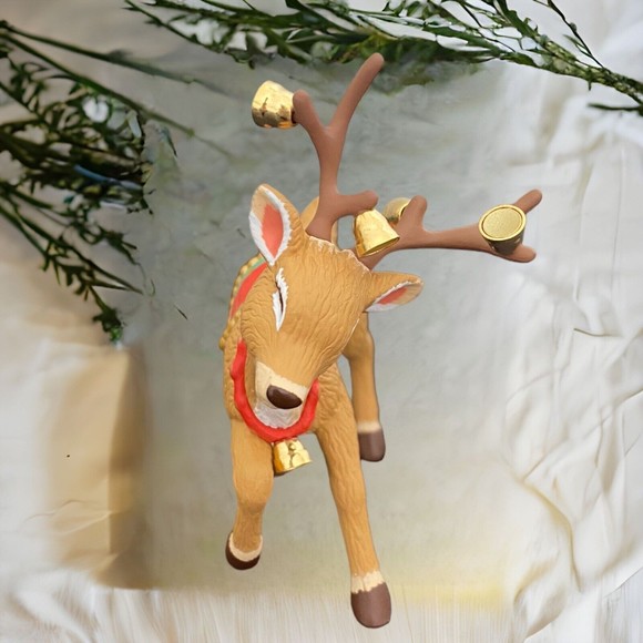 Hallmark Keepsake Ornament Collectors Club Ringing Reindeer 2000 Membership - Picture 3 of 7